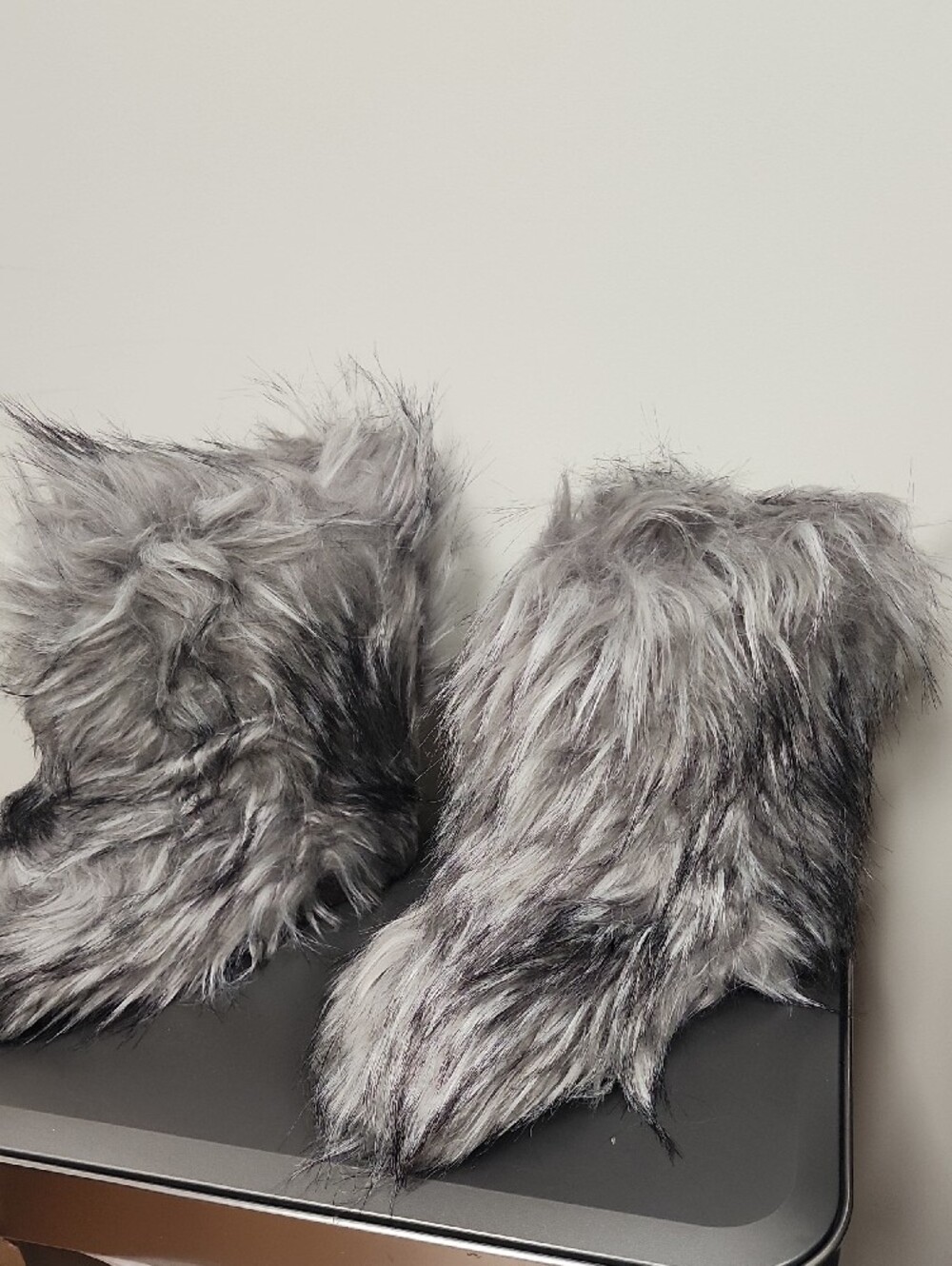 Winter Boots Gift Box - Grey &Black